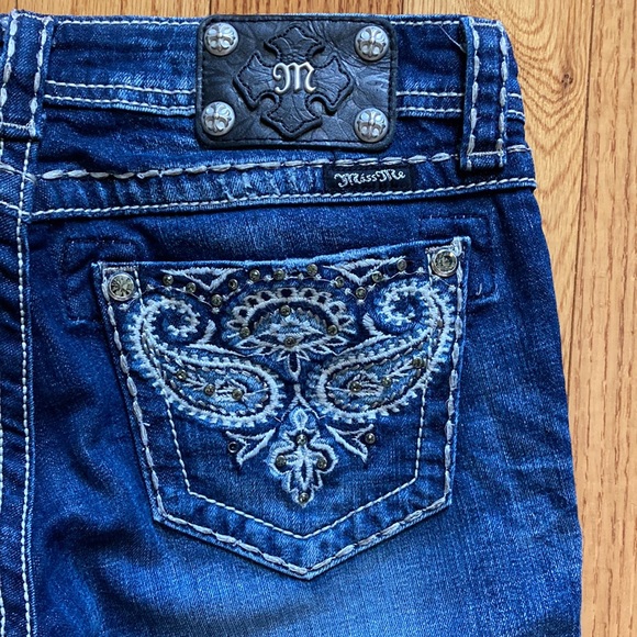 Miss Me boot cut distressed jeans - Picture 6 of 8